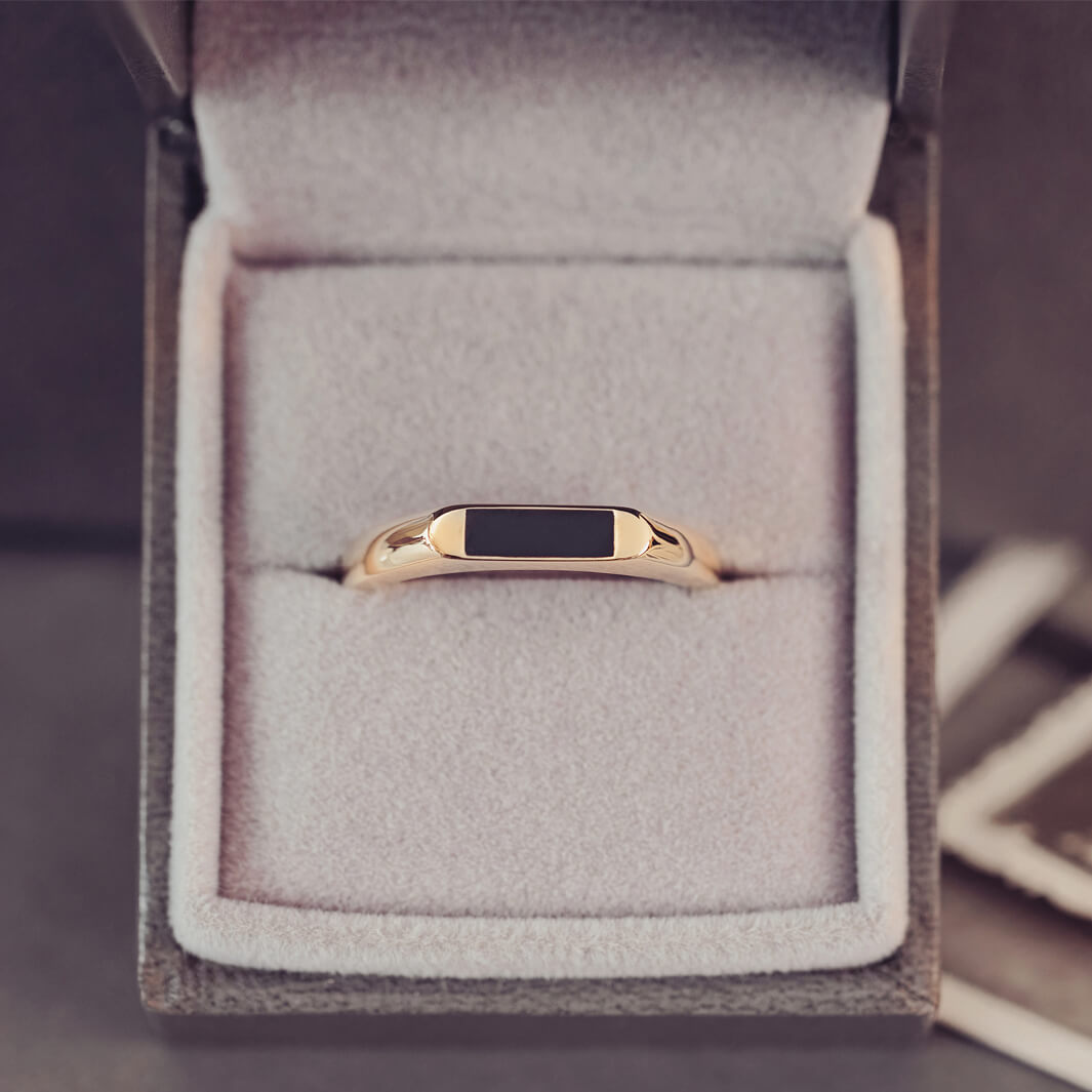 Mens Gold Cremation Ashes Ring